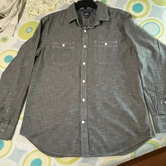 Old Navy Gray Chambray Men’s XL Button Up - Picture 4 of 6